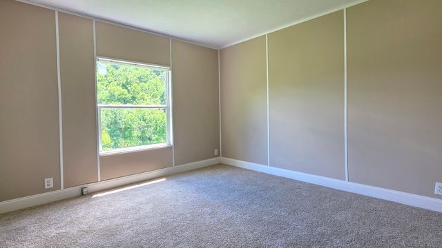 1060 Veneable School Road, Booneville, KY 41314