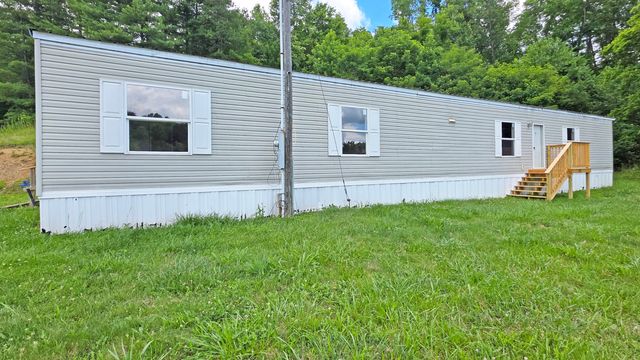 1060 Veneable School Road, Booneville, KY 41314