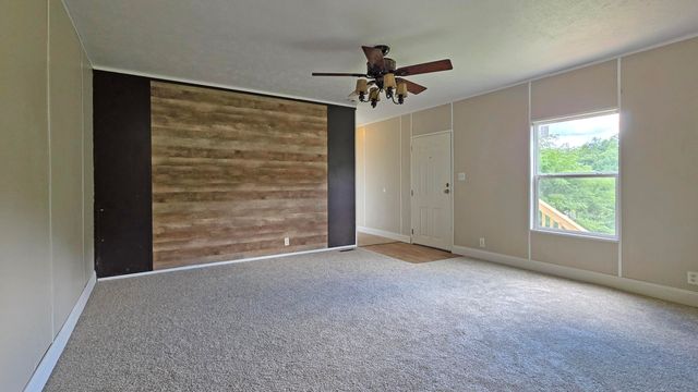 1060 Veneable School Road, Booneville, KY 41314