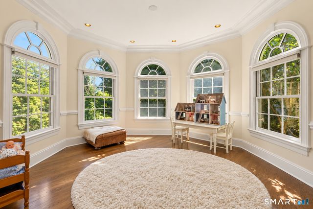 51 Briscoe Road, New Canaan, CT 06840