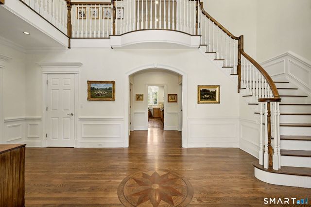 51 Briscoe Road, New Canaan, CT 06840