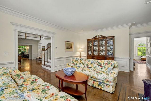 51 Briscoe Road, New Canaan, CT 06840