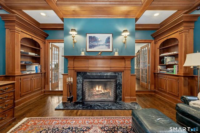 51 Briscoe Road, New Canaan, CT 06840