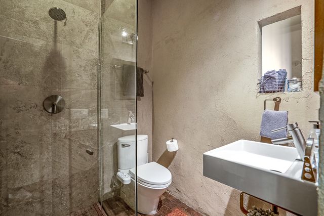 127 Duran A, Santa Fe, NM 87501