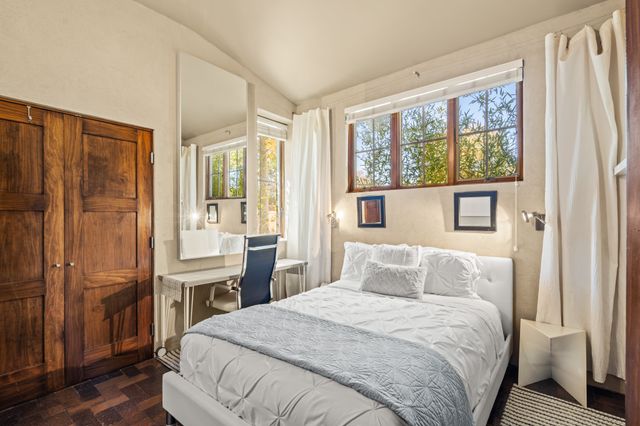 127 Duran A, Santa Fe, NM 87501