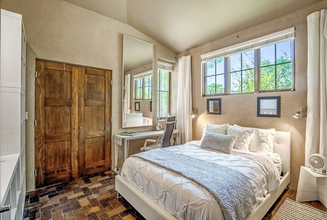 127 Duran A, Santa Fe, NM 87501