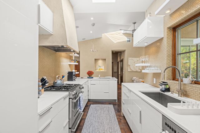 127 Duran A, Santa Fe, NM 87501