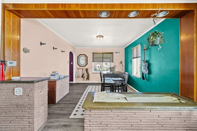 129 Ohio Ave, Glassport, PA 15045