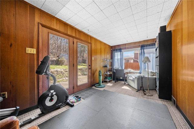 129 Ohio Ave, Glassport, PA 15045