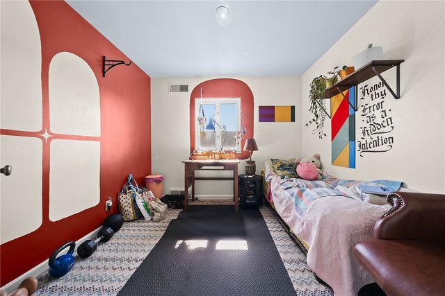 129 Ohio Ave, Glassport, PA 15045