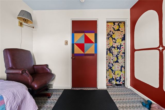 129 Ohio Ave, Glassport, PA 15045