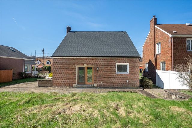 129 Ohio Ave, Glassport, PA 15045