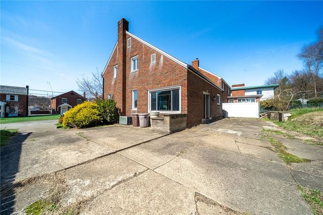 129 Ohio Ave, Glassport, PA 15045