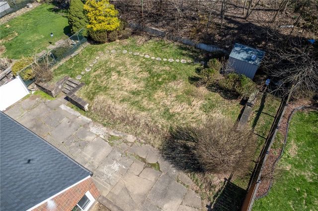 129 Ohio Ave, Glassport, PA 15045