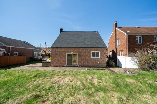 129 Ohio Ave, Glassport, PA 15045