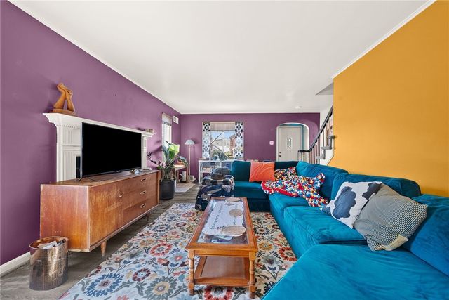 129 Ohio Ave, Glassport, PA 15045