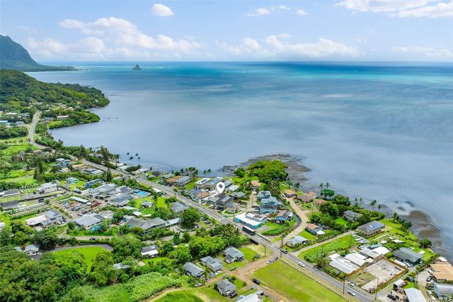 47-733 Kamehameha Highway A, Kaneohe, HI 96744