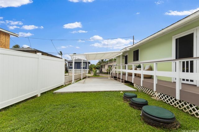 47-733 Kamehameha Highway A, Kaneohe, HI 96744