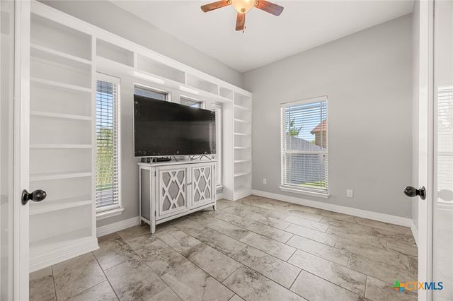 9407 Bozon Hill Drive, Salado, TX 76571