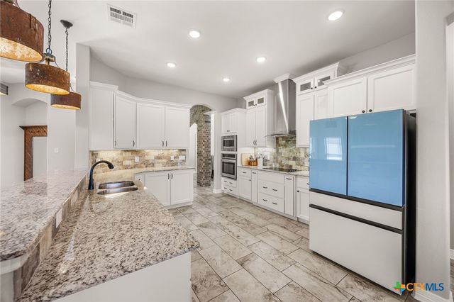 9407 Bozon Hill Drive, Salado, TX 76571