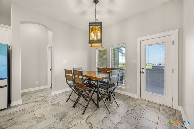 9407 Bozon Hill Drive, Salado, TX 76571