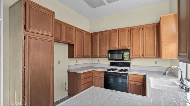 658 Torrey Pines, Banning, CA 92220