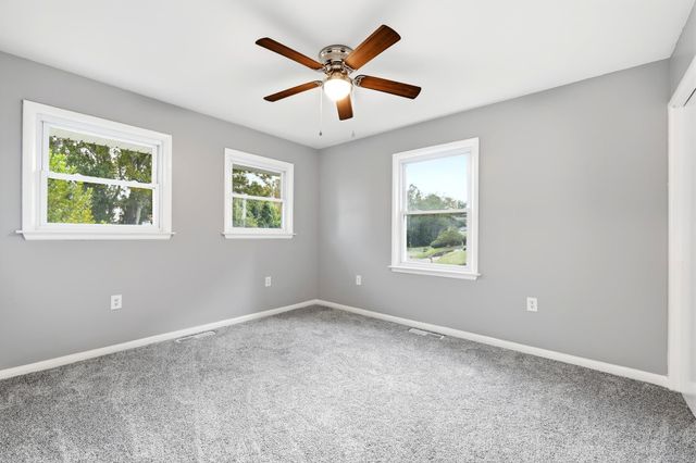 7 Marquis Drive, Huntington, WV 25705