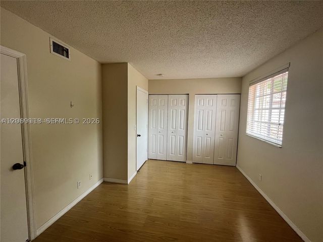 3905 San Simeon Ln, Weston, FL 33331