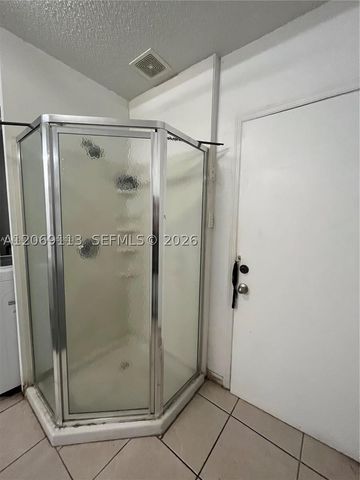 3905 San Simeon Ln, Weston, FL 33331