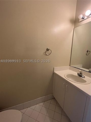 3905 San Simeon Ln, Weston, FL 33331