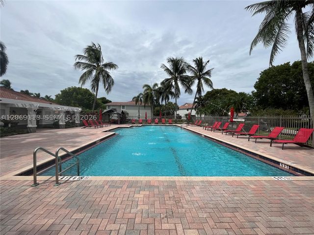 3905 San Simeon Ln, Weston, FL 33331