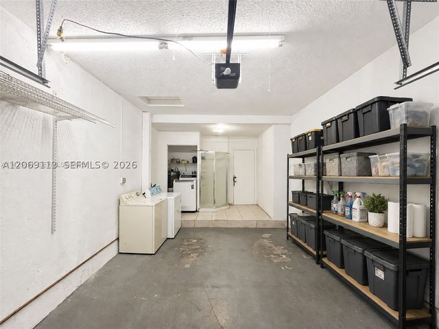 3905 San Simeon Ln, Weston, FL 33331