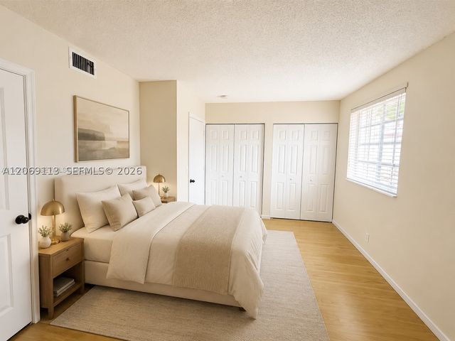 3905 San Simeon Ln, Weston, FL 33331