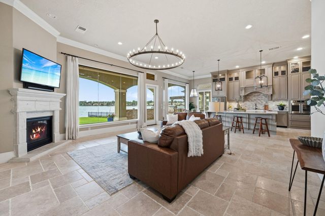 8834 Cross Country Drive, Houston, TX 77346