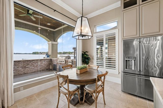 8834 Cross Country Drive, Houston, TX 77346