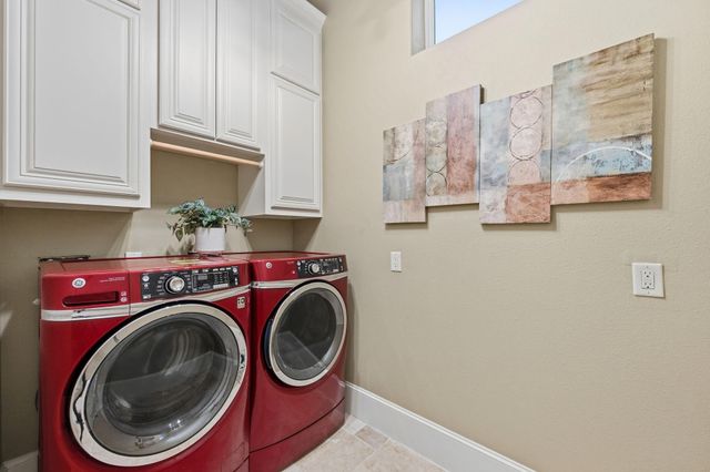 8834 Cross Country Drive, Houston, TX 77346