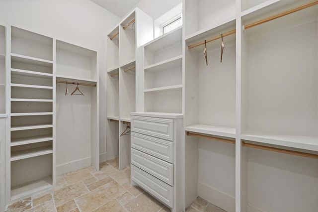 8834 Cross Country Drive, Houston, TX 77346