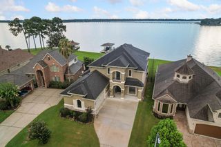 8834 Cross Country Drive, Houston, TX 77346