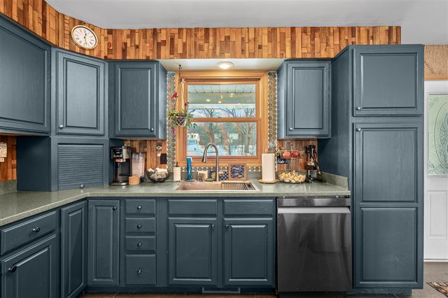 9299 26th Street, Gobles, MI 49055