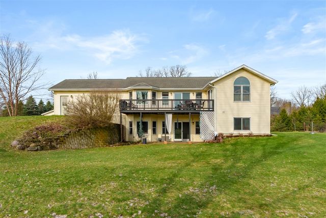 9299 26th Street, Gobles, MI 49055