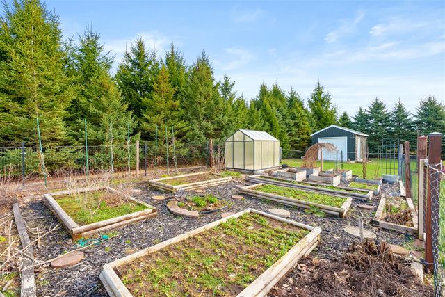 9299 26th Street, Gobles, MI 49055