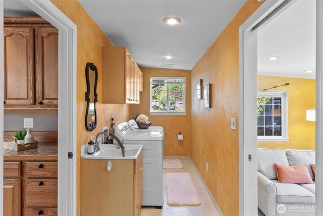 17821 60th Avenue W, Lynnwood, WA 98037
