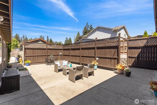 17821 60th Avenue W, Lynnwood, WA 98037