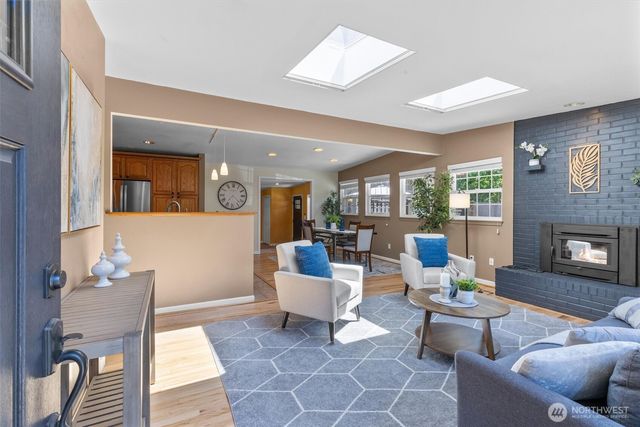 17821 60th Avenue W, Lynnwood, WA 98037