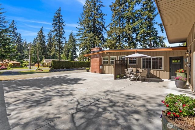 17821 60th Avenue W, Lynnwood, WA 98037
