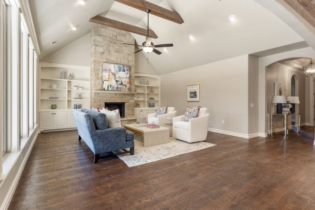 15704 Flora Avenue, Edmond, OK 73013