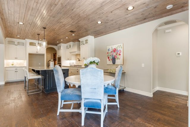 15704 Flora Avenue, Edmond, OK 73013