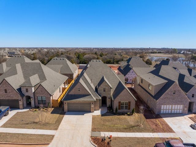 15704 Flora Avenue, Edmond, OK 73013