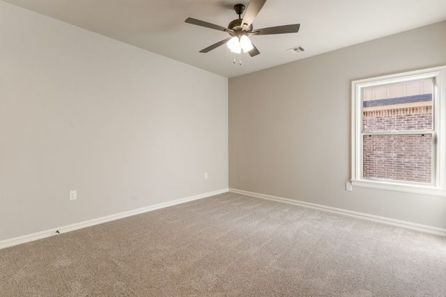 15704 Flora Avenue, Edmond, OK 73013