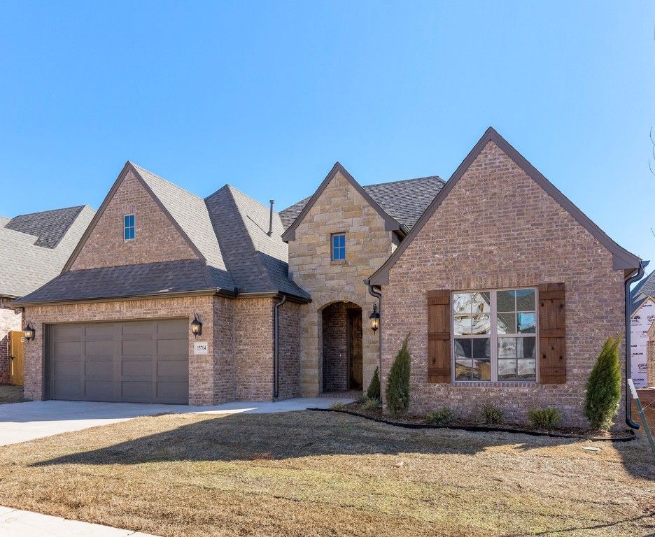 15704 Flora Avenue, Edmond, OK 73013
